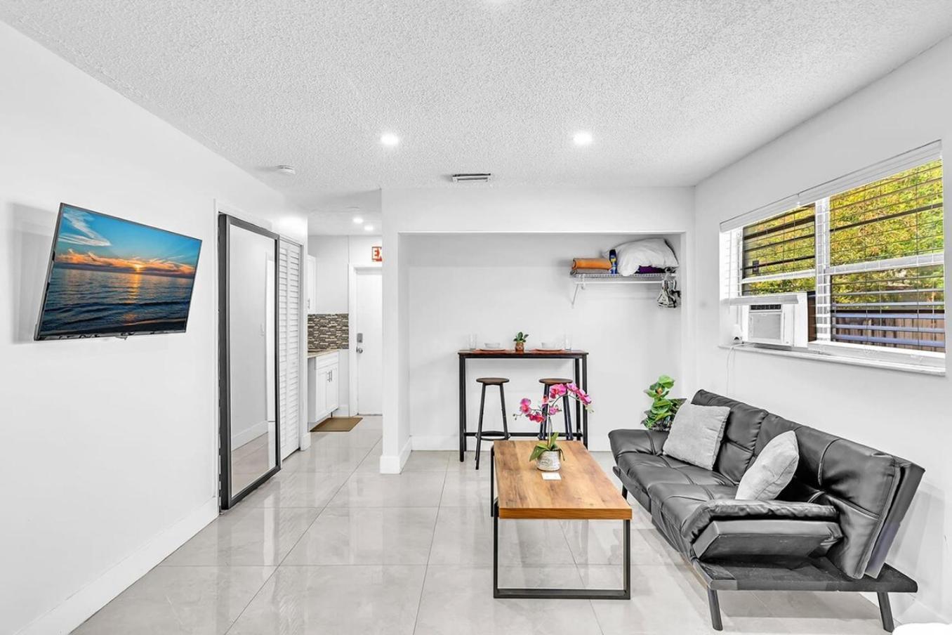 New 2 Bed Studio Close To Beach & Casino Ha04 Холивуд Екстериор снимка